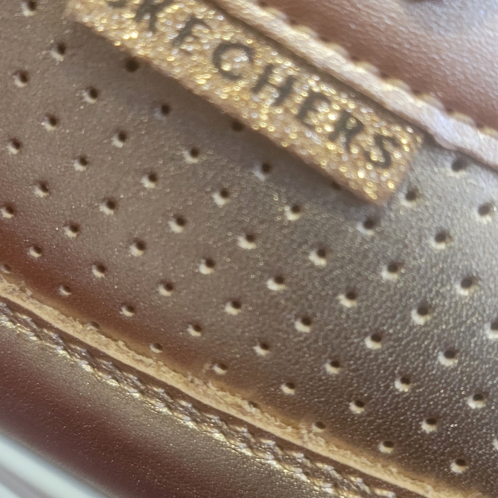 SKECHERS Ladies Rose Gold Sneakers with White Soles - Picture 3 of 8
